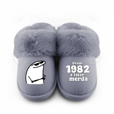 Chinelo a fazer mer...