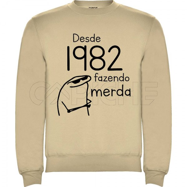 Tshirt Homem Fazendo M*rda Personalizável